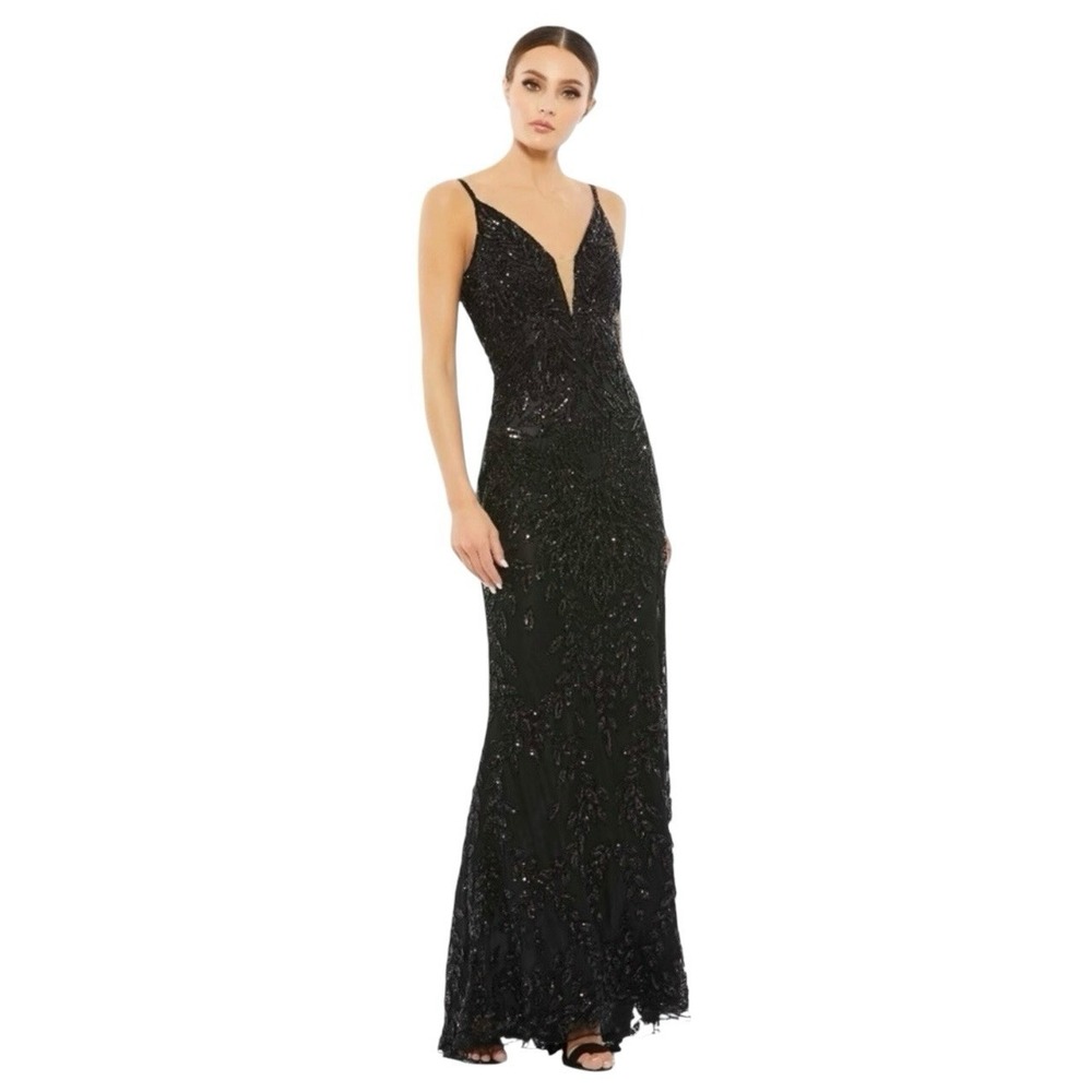Mac Duggal 5107 Black Sequin Beaded Plunge Mermaid Gown Size 10 $498